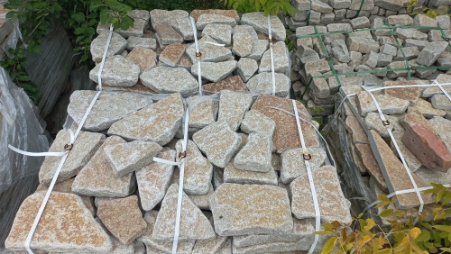 Плитняк гранитный галтованный купить в Курске