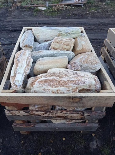 Златолит жёлтый, жёлто-зелёный глыбки и валуны для ланшафтного дизайна купить в Курске