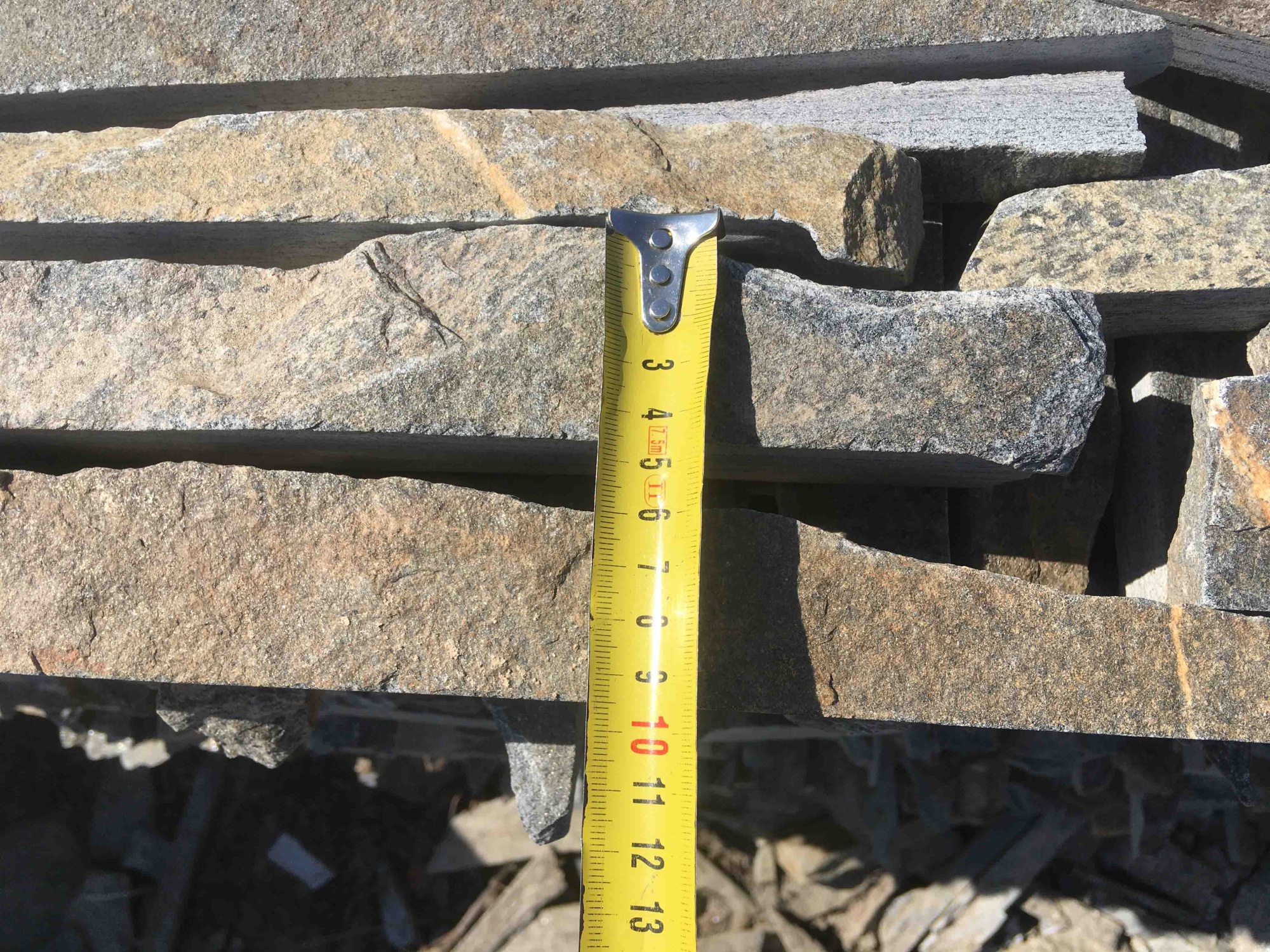 Горбушка златолит мультиколор для облицовки купить в Курске