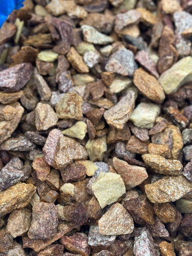 Златолит персиковый декоративная каменная крошка купить в Курске