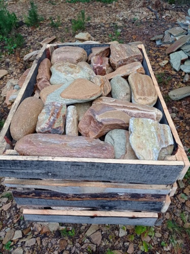 Златолит жёлтый, жёлто-зелёный глыбки и валуны для ланшафтного дизайна купить в Курске