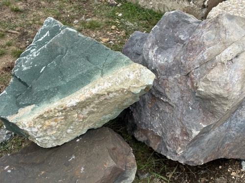 Камни для ландшафтного дизайна зелёные 10-60 килограмм купить в Курске