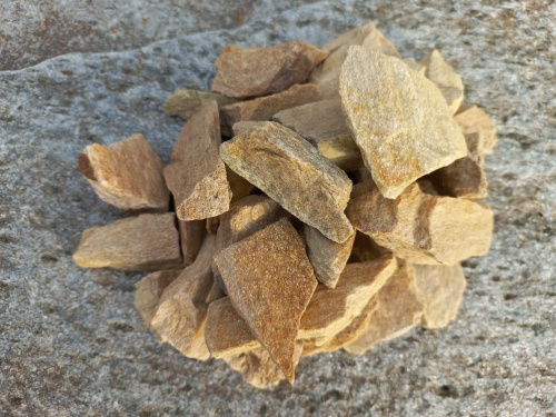 Златолит жёлтый декоративная каменная крошка купить в Курске