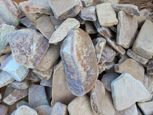 Златолит жёлтый, жёлто-зелёный глыбки и валуны для ланшафтного дизайна купить в Курске