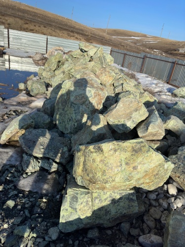 Камни для ландшафтного дизайна зелёные 10-60 килограмм купить в Курске